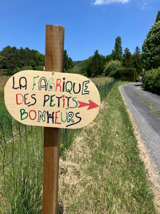 La Fabrique Des Petits Bonheurs Apartamento Dieulefit Exterior foto